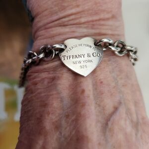 Tiffany & Co. Silver Heart Chain Bracelet
